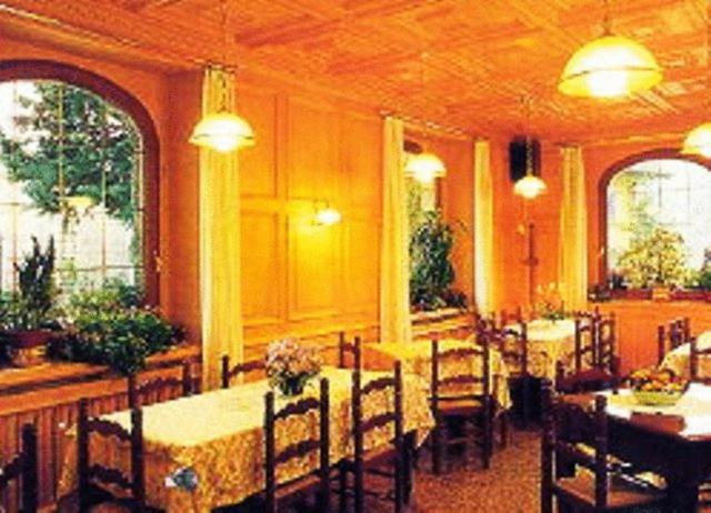 Hotel Carrara Serina  Esterno foto