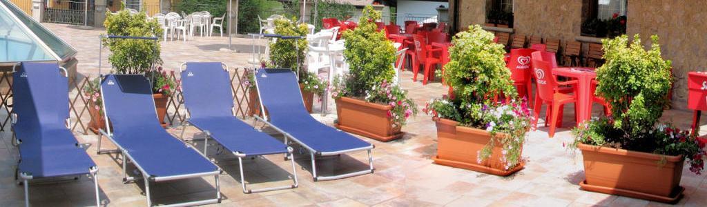 Hotel Carrara Serina  Esterno foto