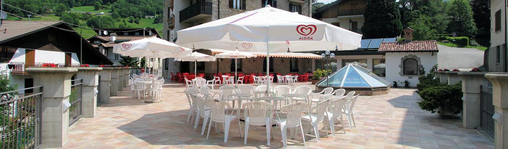 Hotel Carrara Serina  Esterno foto
