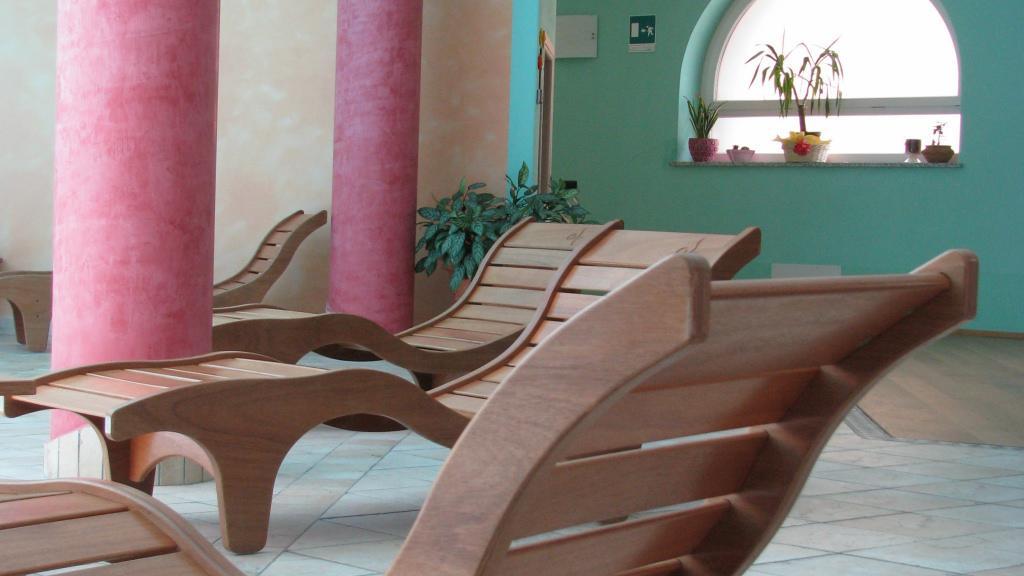 Hotel Carrara Serina  Esterno foto