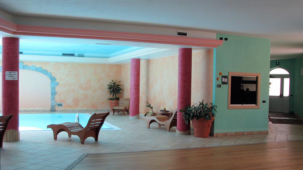 Hotel Carrara Serina  Esterno foto