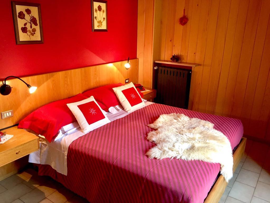 Hotel Carrara Serina  Esterno foto