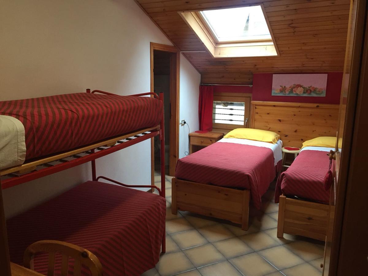Hotel Carrara Serina  Esterno foto