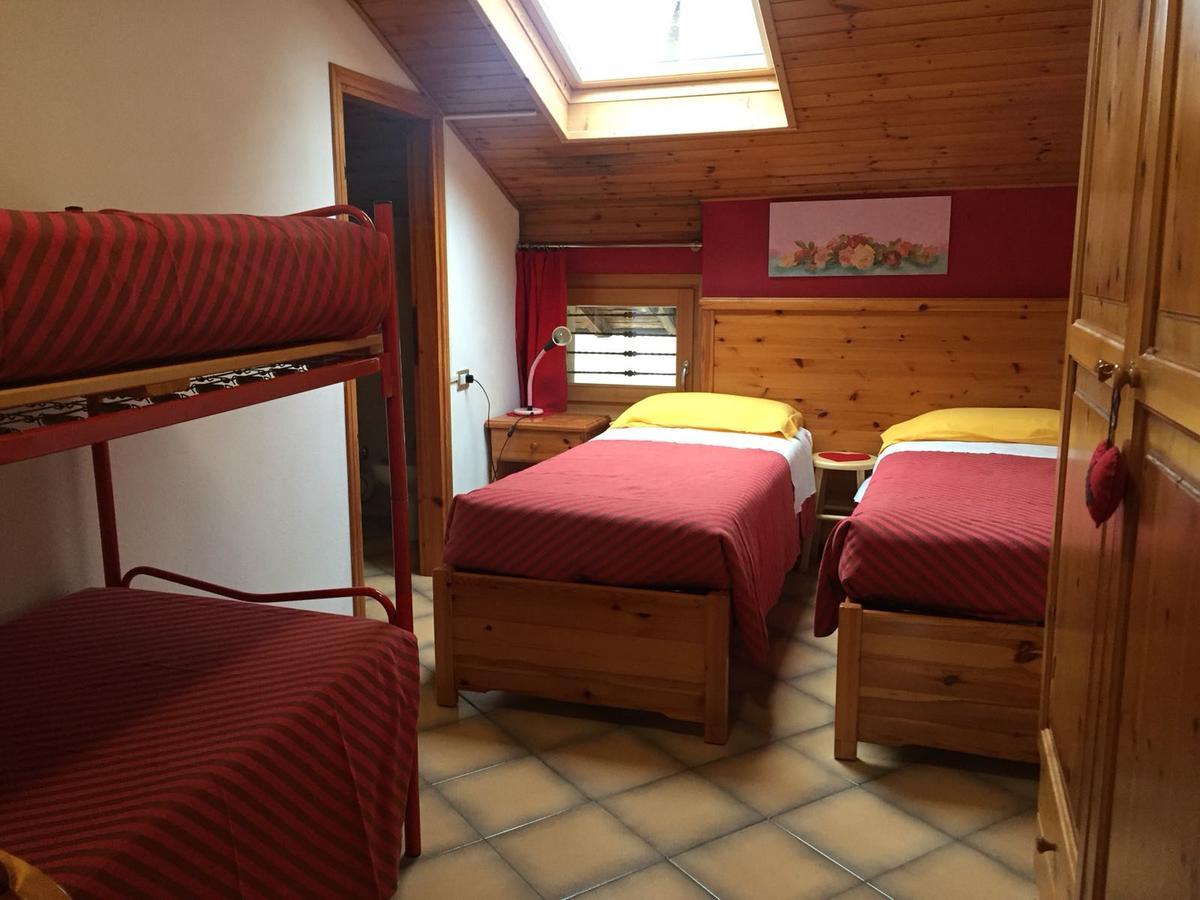 Hotel Carrara Serina  Esterno foto