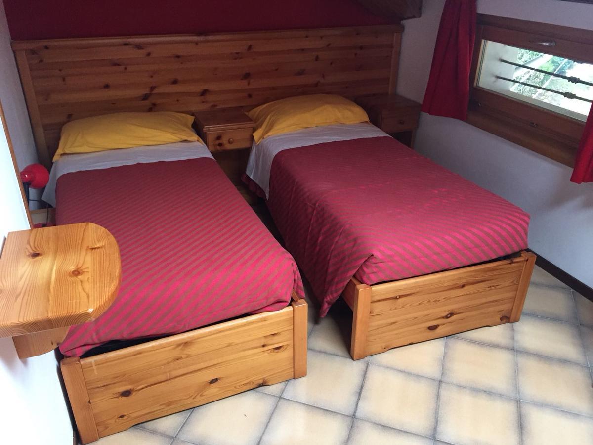 Hotel Carrara Serina  Esterno foto
